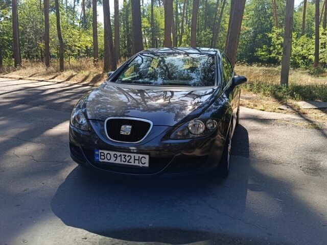 Сірий Сеат Leon, об'ємом двигуна 0 л та пробігом 158 тис. км за 5497 $, фото 1 на Automoto.ua