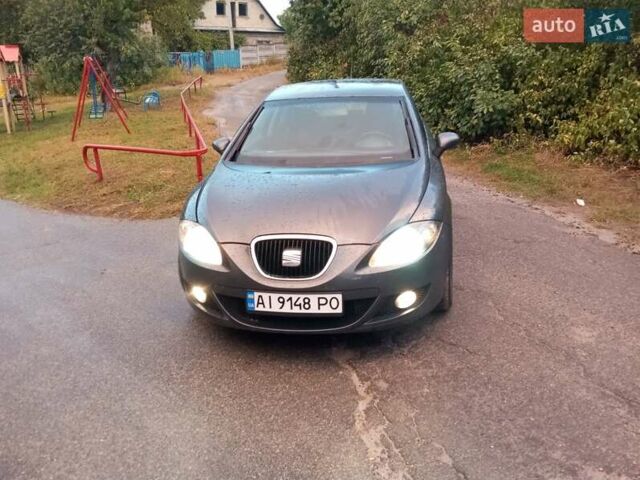 Серый Сеат Леон, объемом двигателя 1.6 л и пробегом 270 тыс. км за 4500 $, фото 1 на Automoto.ua
