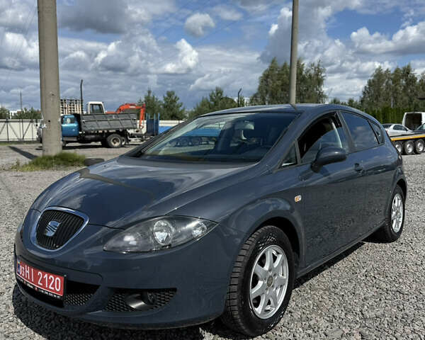 Сірий Сеат Leon, об'ємом двигуна 1.6 л та пробігом 167 тис. км за 6600 $, фото 1 на Automoto.ua