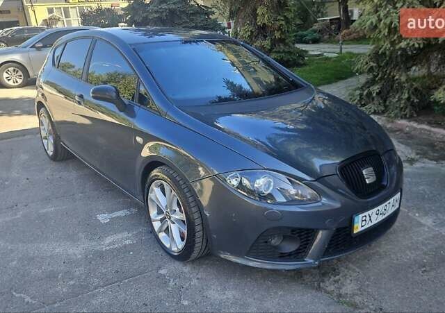 Серый Сеат Леон, объемом двигателя 2 л и пробегом 284 тыс. км за 6800 $, фото 1 на Automoto.ua