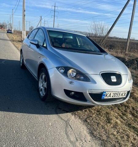 Серый Сеат Леон, объемом двигателя 1.6 л и пробегом 272 тыс. км за 5100 $, фото 1 на Automoto.ua