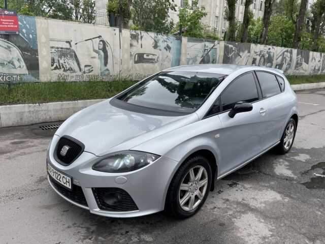 Серый Сеат Леон, объемом двигателя 1.6 л и пробегом 223 тыс. км за 4500 $, фото 1 на Automoto.ua