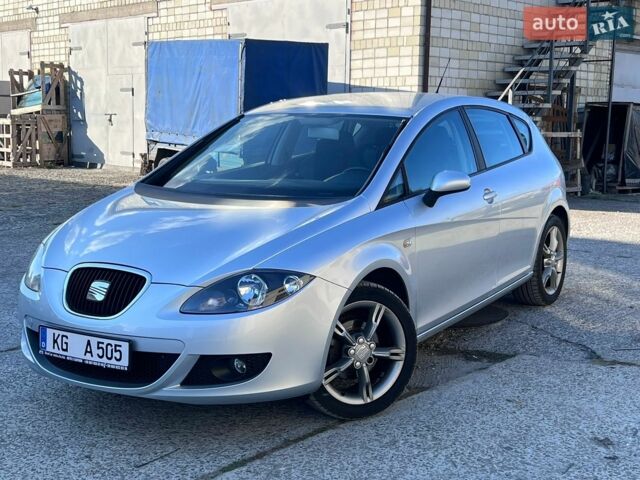 Сірий Сеат Leon, об'ємом двигуна 1.6 л та пробігом 152 тис. км за 6299 $, фото 1 на Automoto.ua