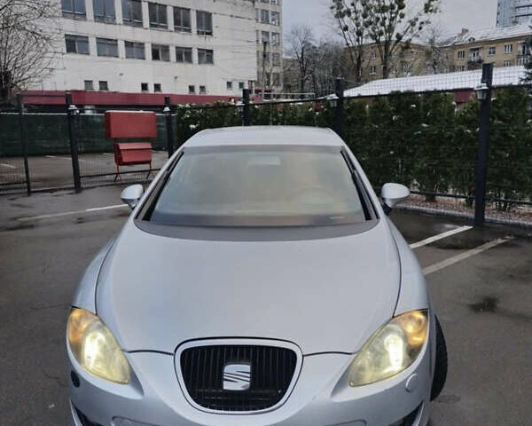 Сірий Сеат Leon, об'ємом двигуна 1.98 л та пробігом 278 тис. км за 5700 $, фото 1 на Automoto.ua