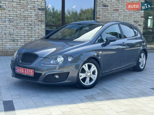 Сірий Сеат Leon, об'ємом двигуна 1.8 л та пробігом 214 тис. км за 7999 $, фото 1 на Automoto.ua