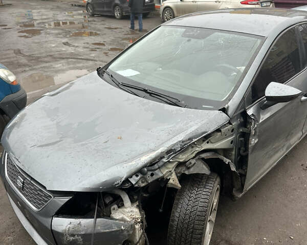 Сірий Сеат Leon, об'ємом двигуна 1.6 л та пробігом 251 тис. км за 5700 $, фото 1 на Automoto.ua