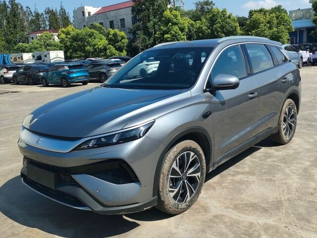 Серый Сеат Леон, объемом двигателя 1.2 л и пробегом 65 тыс. км за 8600 $, фото 1 на Automoto.ua