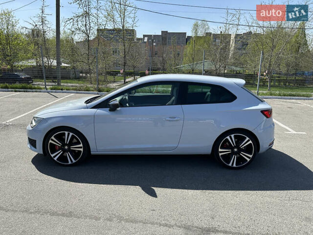 Серый Сеат Леон, объемом двигателя 2 л и пробегом 75 тыс. км за 18999 $, фото 1 на Automoto.ua