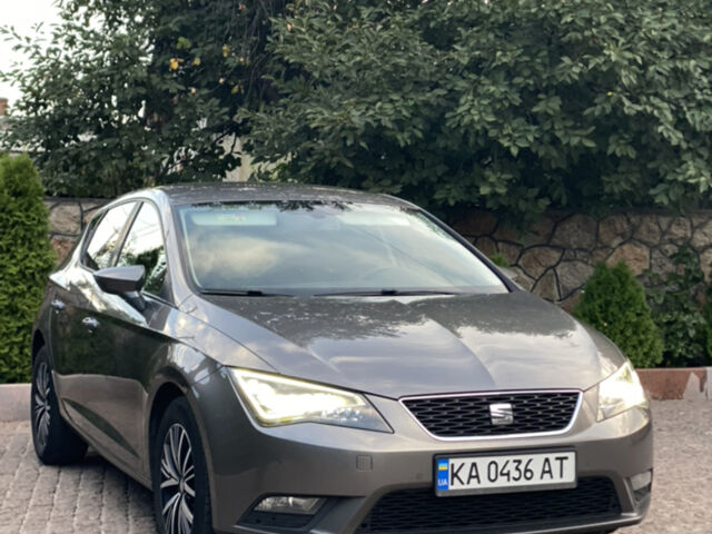 Сірий Сеат Leon, об'ємом двигуна 1.6 л та пробігом 260 тис. км за 9000 $, фото 1 на Automoto.ua
