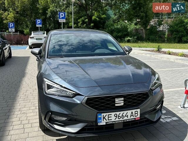Серый Сеат Леон, объемом двигателя 2 л и пробегом 23 тыс. км за 25200 $, фото 1 на Automoto.ua
