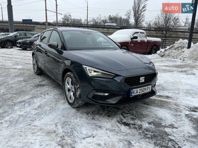 Серый Сеат Леон, объемом двигателя 1.5 л и пробегом 5 тыс. км за 30032 $, фото 1 на Automoto.ua