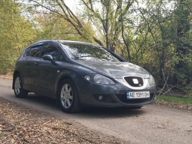 Сірий Сеат Leon, об'ємом двигуна 0 л та пробігом 290 тис. км за 5113 $, фото 1 на Automoto.ua