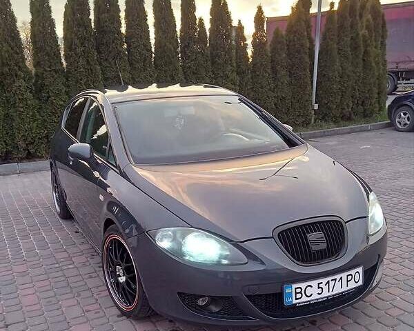 Сірий Сеат Leon, об'ємом двигуна 1.9 л та пробігом 254 тис. км за 6800 $, фото 1 на Automoto.ua