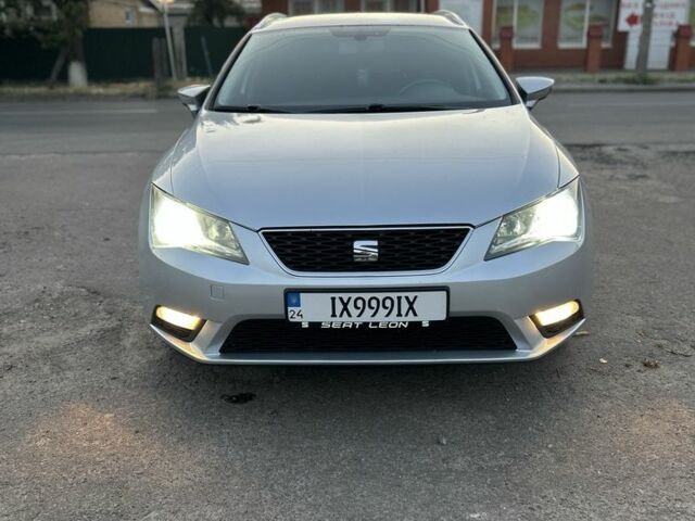 Сірий Сеат Leon, об'ємом двигуна 1.6 л та пробігом 250 тис. км за 12400 $, фото 1 на Automoto.ua