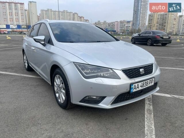 Сірий Сеат Leon, об'ємом двигуна 1.6 л та пробігом 352 тис. км за 10000 $, фото 1 на Automoto.ua