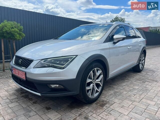 Сірий Сеат Leon, об'ємом двигуна 2 л та пробігом 242 тис. км за 12800 $, фото 1 на Automoto.ua