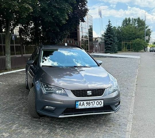 Сірий Сеат Leon, об'ємом двигуна 1.97 л та пробігом 183 тис. км за 13000 $, фото 1 на Automoto.ua