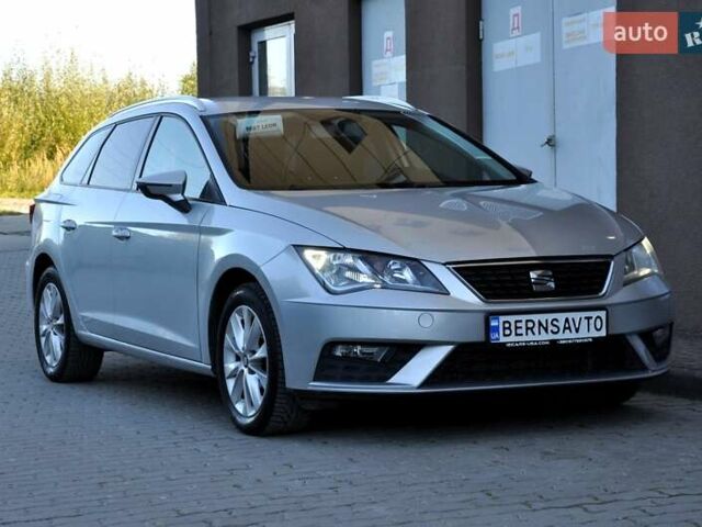 Сірий Сеат Leon, об'ємом двигуна 1.6 л та пробігом 200 тис. км за 9500 $, фото 1 на Automoto.ua