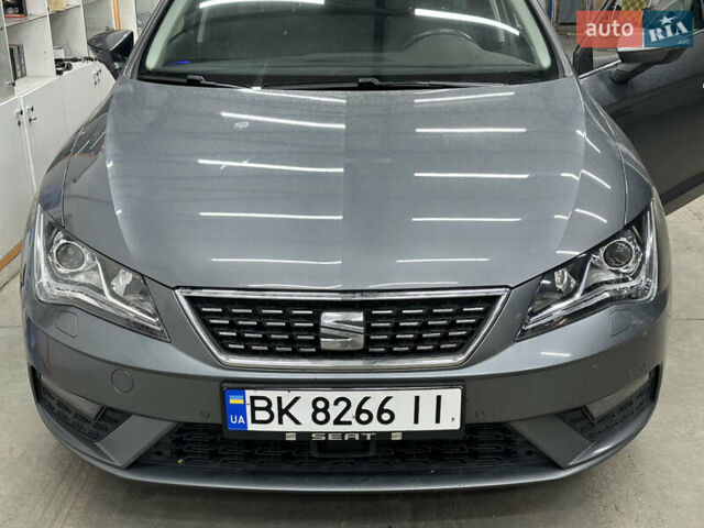 Сірий Сеат Leon, об'ємом двигуна 1.97 л та пробігом 272 тис. км за 14600 $, фото 1 на Automoto.ua