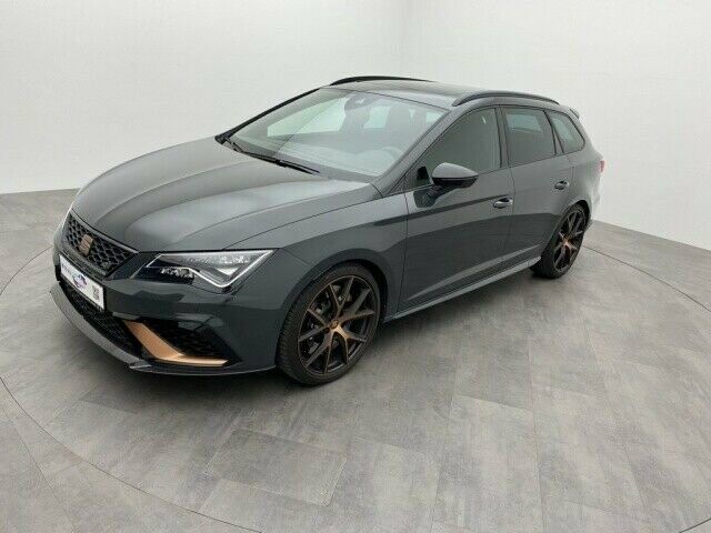 Серый Сеат Леон, объемом двигателя 2 л и пробегом 0 тыс. км за 52500 $, фото 1 на Automoto.ua