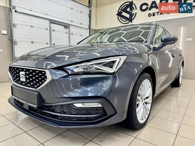 Серый Сеат Леон, объемом двигателя 2 л и пробегом 180 тыс. км за 22300 $, фото 1 на Automoto.ua