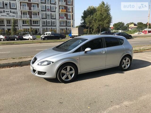 Сірий Сеат Leon, об'ємом двигуна 2 л та пробігом 78 тис. км за 8600 $, фото 1 на Automoto.ua