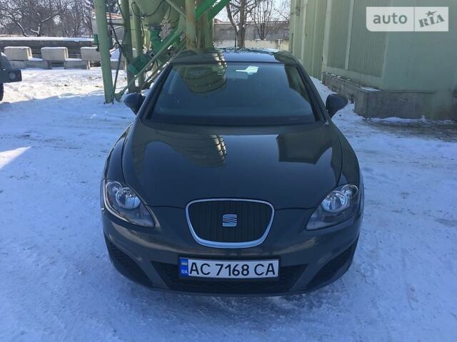 Сірий Сеат Leon, об'ємом двигуна 1.6 л та пробігом 250 тис. км за 8400 $, фото 1 на Automoto.ua