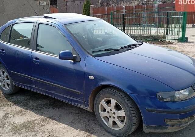 Синій Сеат Leon, об'ємом двигуна 1.4 л та пробігом 333 тис. км за 3000 $, фото 1 на Automoto.ua