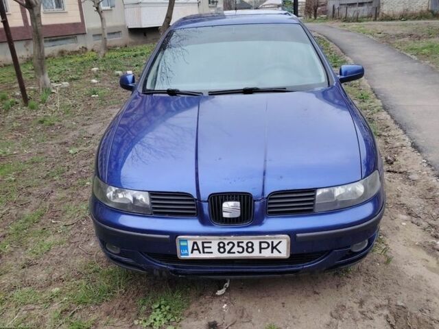 Синий Сеат Леон, объемом двигателя 1.6 л и пробегом 326 тыс. км за 2600 $, фото 1 на Automoto.ua