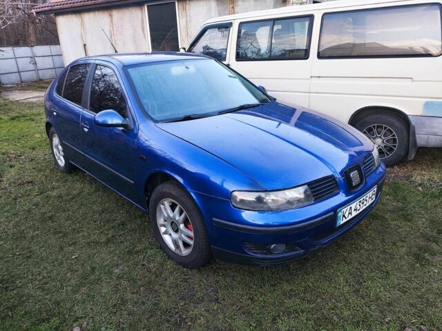 Синий Сеат Леон, объемом двигателя 1.6 л и пробегом 300 тыс. км за 3650 $, фото 1 на Automoto.ua