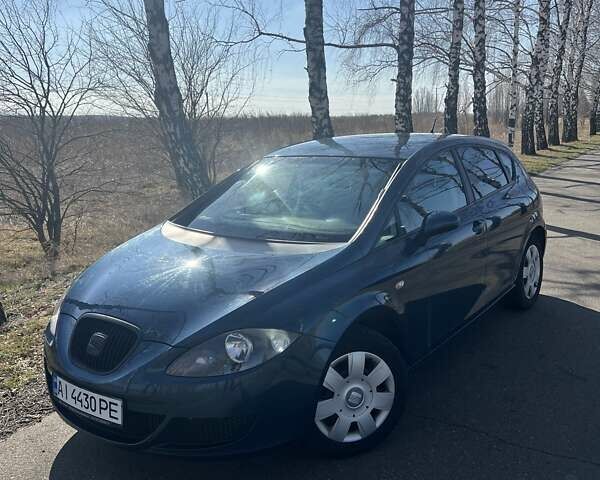 Синий Сеат Леон, объемом двигателя 1.6 л и пробегом 240 тыс. км за 4500 $, фото 1 на Automoto.ua