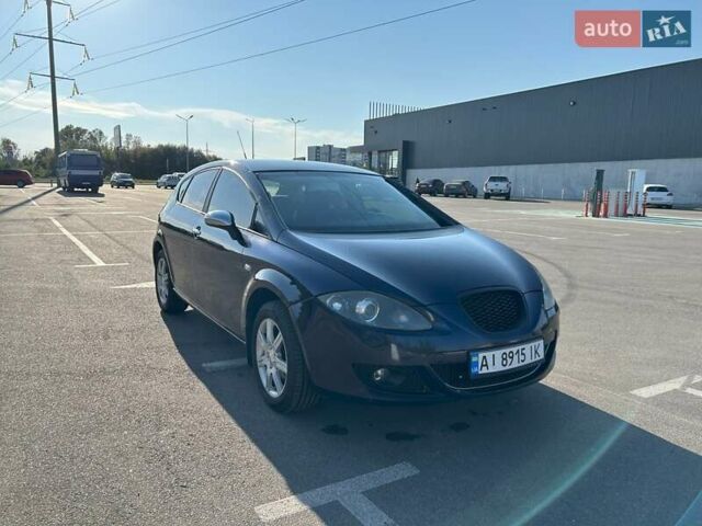 Синий Сеат Леон, объемом двигателя 1.6 л и пробегом 230 тыс. км за 4500 $, фото 1 на Automoto.ua