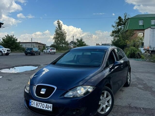 Синий Сеат Леон, объемом двигателя 1.6 л и пробегом 300 тыс. км за 3150 $, фото 1 на Automoto.ua