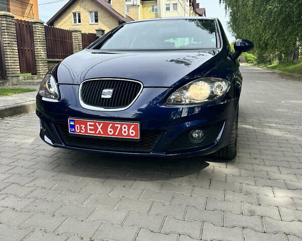 Синий Сеат Леон, объемом двигателя 1.8 л и пробегом 225 тыс. км за 6999 $, фото 1 на Automoto.ua