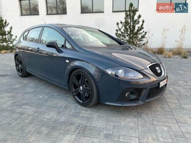 Синий Сеат Леон, объемом двигателя 2 л и пробегом 211 тыс. км за 7350 $, фото 1 на Automoto.ua