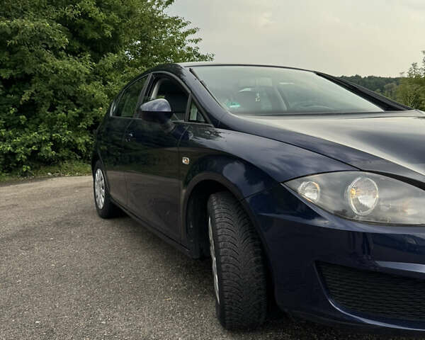 Синий Сеат Леон, объемом двигателя 1.6 л и пробегом 210 тыс. км за 6200 $, фото 1 на Automoto.ua