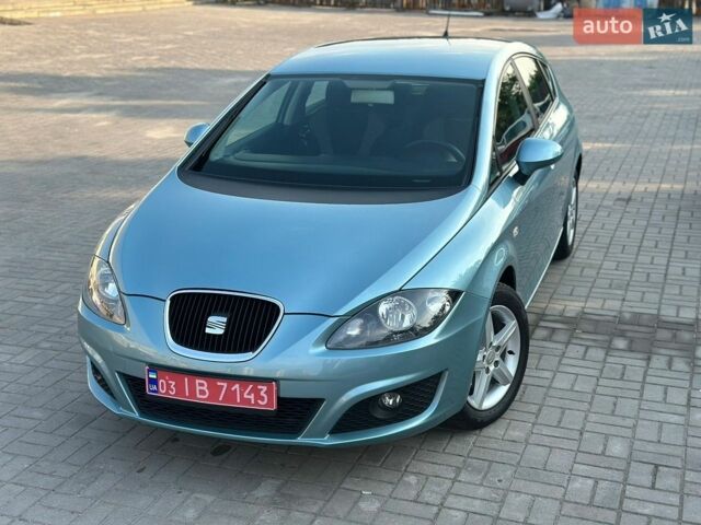 Синий Сеат Леон, объемом двигателя 1.4 л и пробегом 153 тыс. км за 7000 $, фото 1 на Automoto.ua