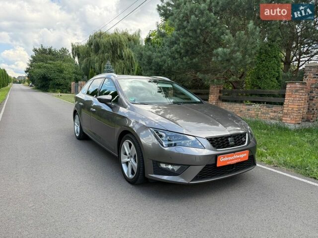 Синій Сеат Leon, об'ємом двигуна 2 л та пробігом 195 тис. км за 13900 $, фото 1 на Automoto.ua