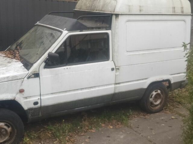 Белый Сеат Терра, объемом двигателя 0.9 л и пробегом 721 тыс. км за 143 $, фото 1 на Automoto.ua