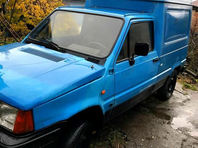 Синий Сеат Терра, объемом двигателя 1.4 л и пробегом 300 тыс. км за 700 $, фото 1 на Automoto.ua