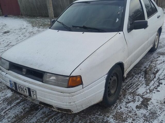 Білий Сеат Toledo, об'ємом двигуна 0 л та пробігом 500 тис. км за 1373 $, фото 1 на Automoto.ua