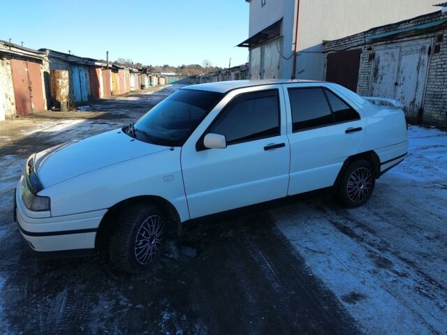 Білий Сеат Toledo, об'ємом двигуна 2 л та пробігом 240 тис. км за 3100 $, фото 1 на Automoto.ua