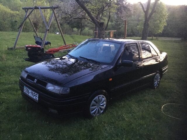 Чорний Сеат Toledo, об'ємом двигуна 1.6 л та пробігом 308 тис. км за 2000 $, фото 1 на Automoto.ua