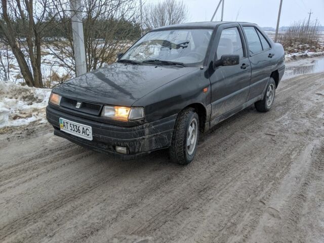 Чорний Сеат Toledo, об'ємом двигуна 1.8 л та пробігом 350 тис. км за 1020 $, фото 1 на Automoto.ua