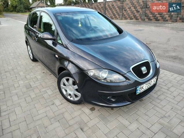Чорний Сеат Toledo, об'ємом двигуна 1.6 л та пробігом 253 тис. км за 4100 $, фото 1 на Automoto.ua