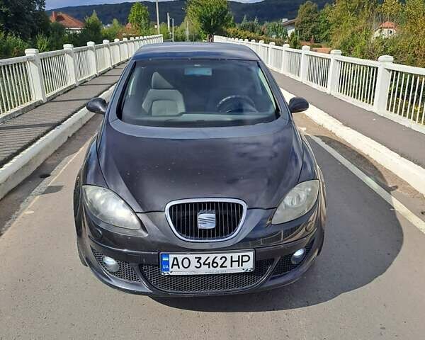 Чорний Сеат Toledo, об'ємом двигуна 1.9 л та пробігом 292 тис. км за 4400 $, фото 1 на Automoto.ua