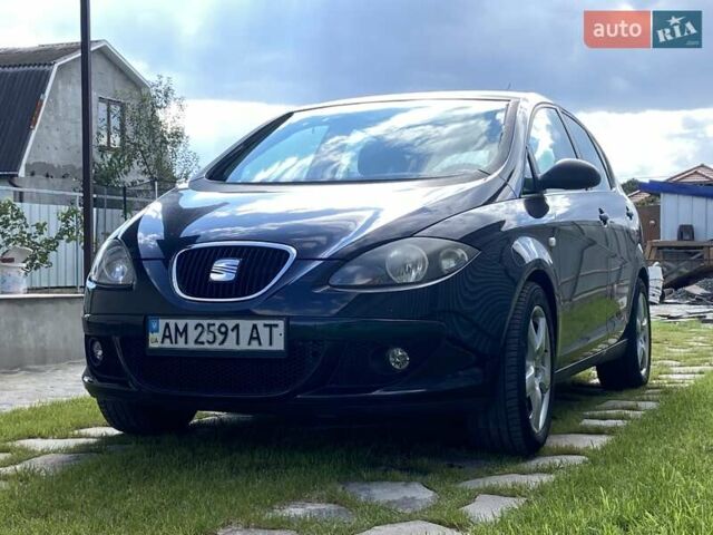 Черный Сеат Толедо, объемом двигателя 1.6 л и пробегом 138 тыс. км за 6500 $, фото 1 на Automoto.ua