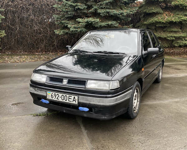 Черный Сеат Толедо, объемом двигателя 1.6 л и пробегом 160 тыс. км за 1650 $, фото 1 на Automoto.ua