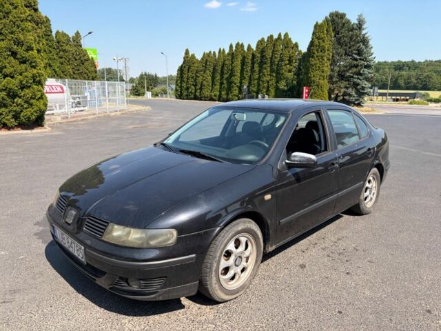 Черный Сеат Толедо, объемом двигателя 1.8 л и пробегом 270 тыс. км за 550 $, фото 1 на Automoto.ua