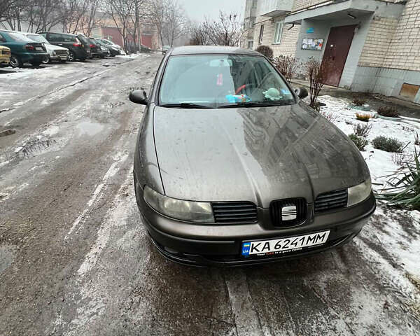 Коричневий Сеат Toledo, об'ємом двигуна 1.6 л та пробігом 283 тис. км за 3700 $, фото 1 на Automoto.ua